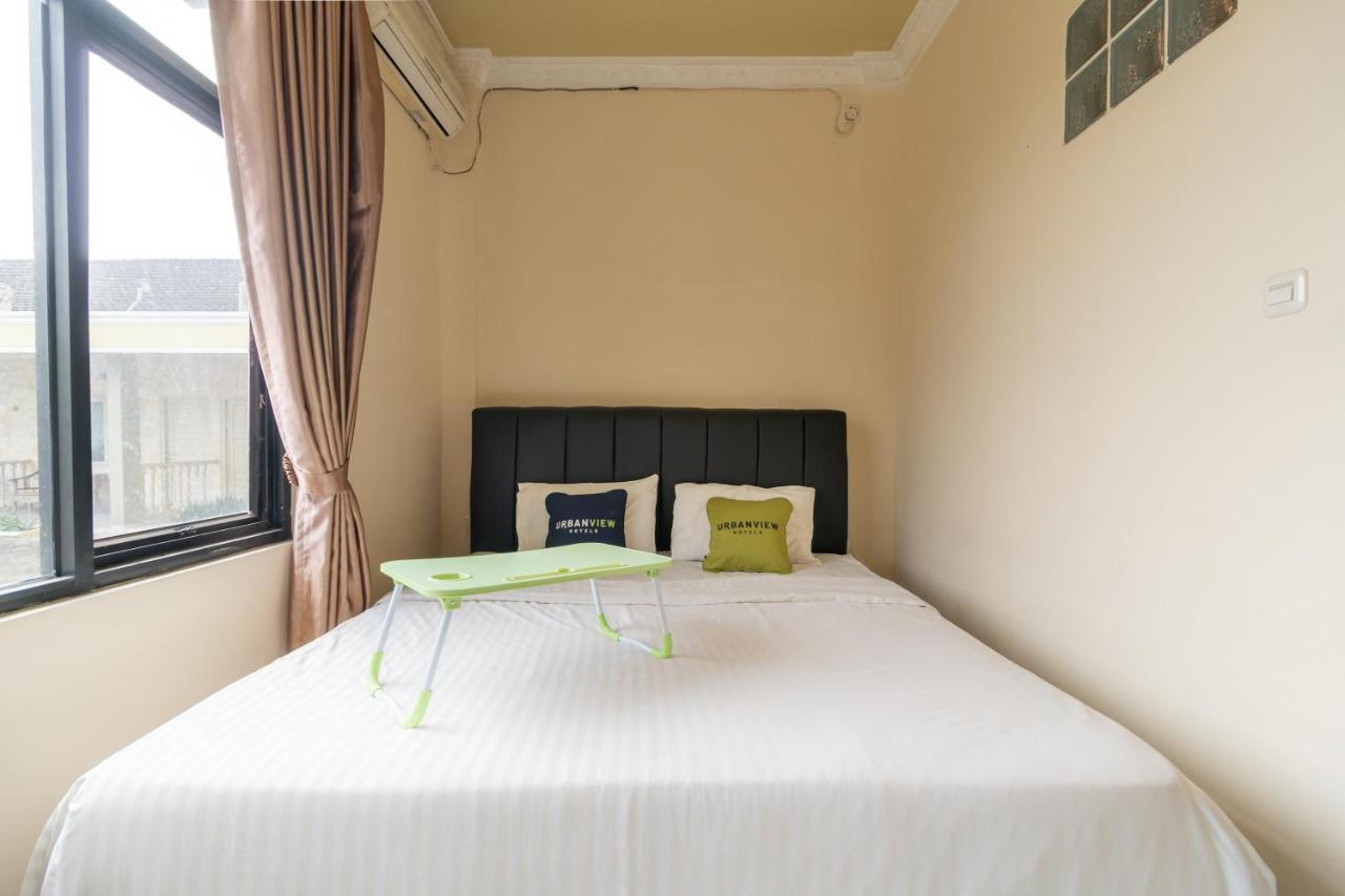Urbanview Hotel Nugraha Palembang By Reddoorz Exteriör bild