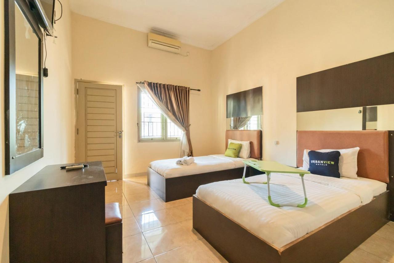 Urbanview Hotel Nugraha Palembang By Reddoorz Exteriör bild