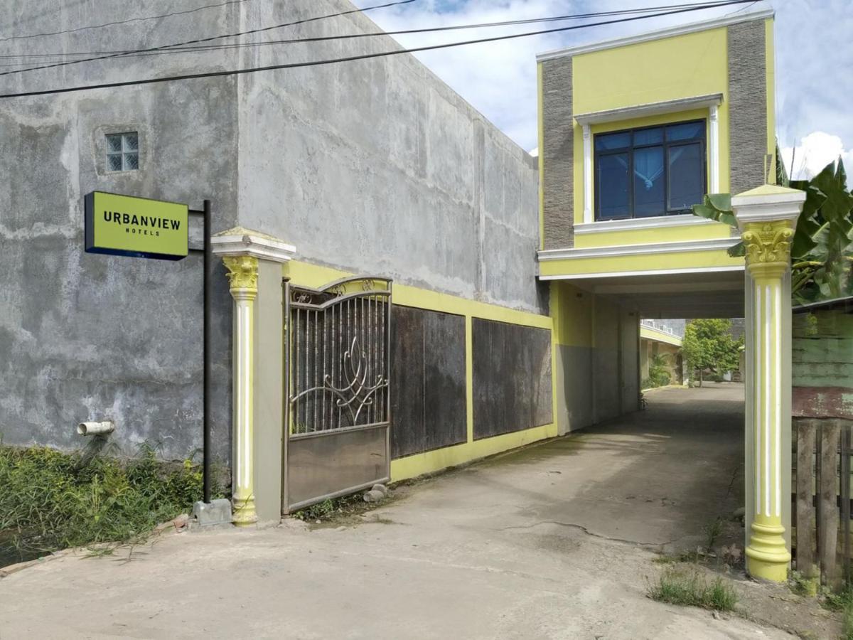 Urbanview Hotel Nugraha Palembang By Reddoorz Exteriör bild