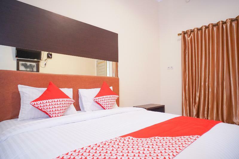 Urbanview Hotel Nugraha Palembang By Reddoorz Exteriör bild