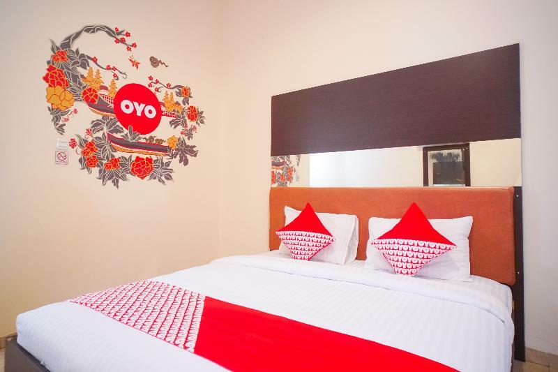 Urbanview Hotel Nugraha Palembang By Reddoorz Exteriör bild